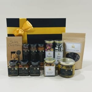 Gourmet gift hamper image. Antipasto truffle oil dipping sauces chardonnay pears choc chip cookies & chilli aioli. Online or Ph 03 5174 4888