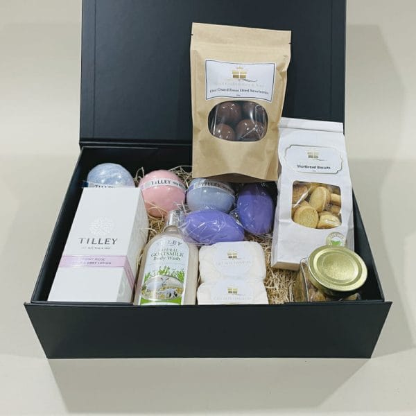 Relaxing Hamper image. Products to pamper a special person and topped off with quality sweets no one could say no too. Phone: 03 5174-4888