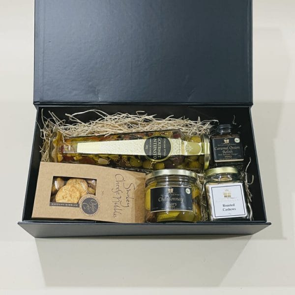 Bellissimo Hamper image. Italian Style Gourmet Antipasto, Chardonnay Pears, Roasted Cashews, Relish, Cheese Nibbles. Online /Ph: 03-51744888