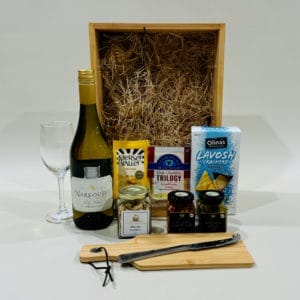 Narkoojee Wine And Cheese Hamper image. This beautifully presented gift hamper will surely impress. Buy Now Online or Phone 03-5174-4888